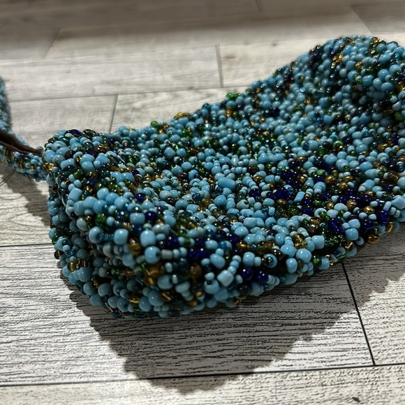 Blue beaded wristlet purse - Picture 2 of 7